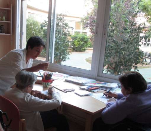 IMG 8814 editada1 1024x8941 510x445 - Lares CV prepara la puesta en marcha de su Escuela de Voluntariado