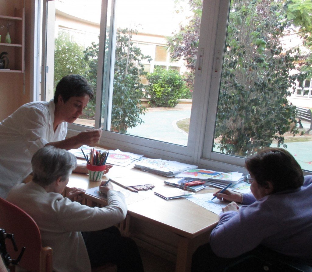 IMG 8814 editada1 1024x8941 - Lares CV prepara la puesta en marcha de su Escuela de Voluntariado