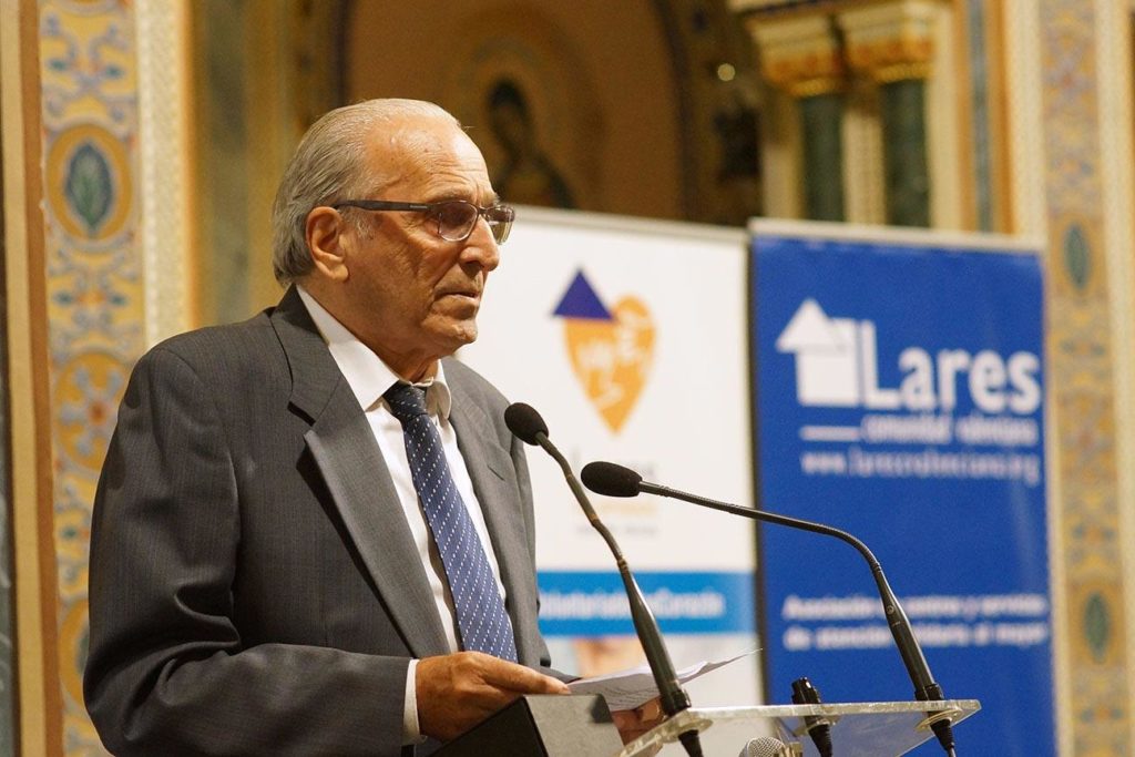 Formacion Voluntarios LARECV 122 1 1024x683 - &ldquo;Nuestros voluntarios&rdquo;, testimonio personal de un mayor residente