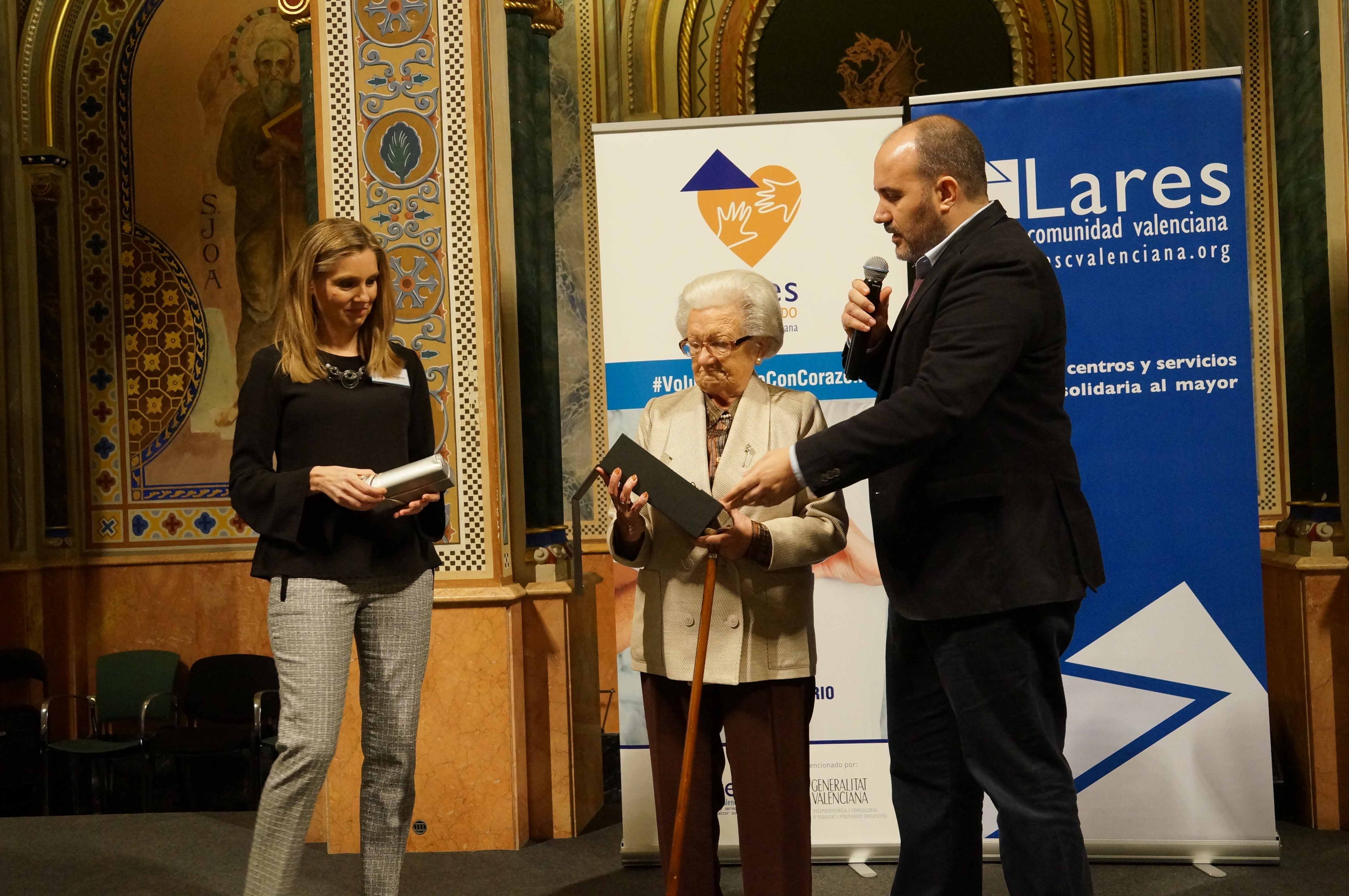 Ipremiovoluntariadolarescv - Gran &eacute;xito de la I Jornada de Voluntariado de Lares CV