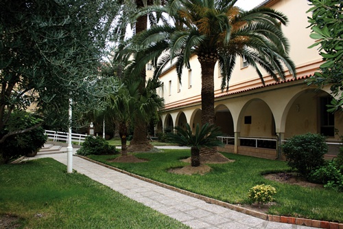 Centro Sociosanitario Ntra. Sra. del Carmen - Lares Comunidad Valenciana Centro Sociosanitario Ntra. Sra. del Carmen - Lares Comunidad Valenciana