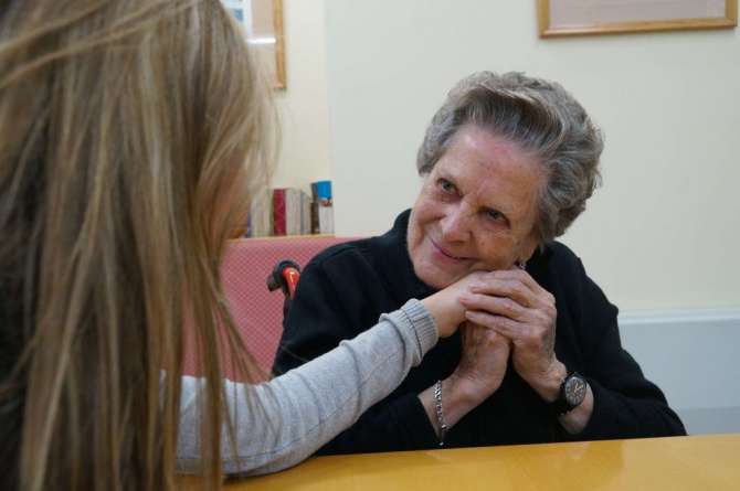 Historias vida LARESCV 013 1024x6801 670x445 - Voluntariado y Atenci&oacute;n Centrada en la Persona en LARES CV