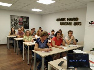 IMG 20190604 102857 300x225 - Formaci&oacute;n del Personal de referencia en AICP