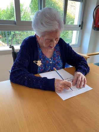 12 334x445 - Celebraciones especiales en la Residencia C&aacute;ritas Interparroquial de Burriana