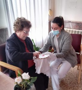 FB IMG 1667813492174 274x300 - Publicidad de Ayudas #IRPF - Residencia Virgen de la Soledad