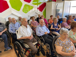 molineta 4 300x225 - Nostres Llars para la Transformaci&oacute;n del Modelo de Cuidados - Residencia La Molineta